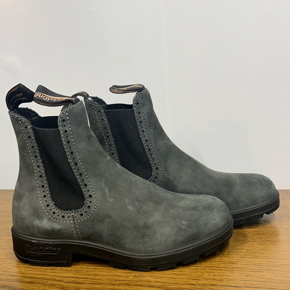 Blundstone 1630 Womens Elastic Sided Boot Size 6 Rustic Black Leather